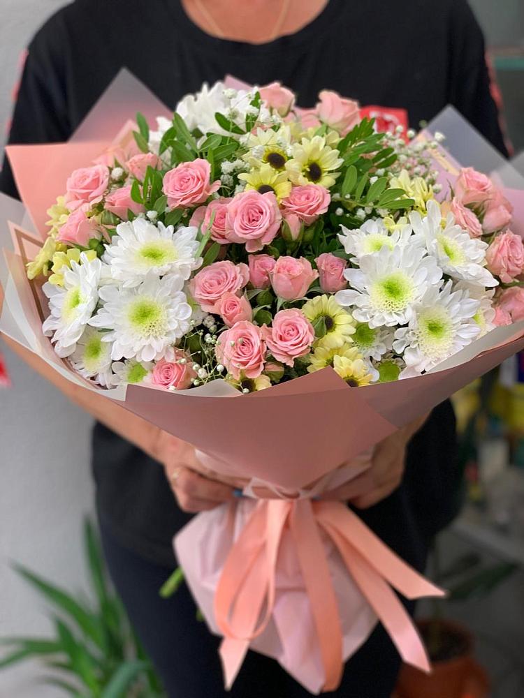 Букет цветов из: Розы и Хризантемы в Решетниково