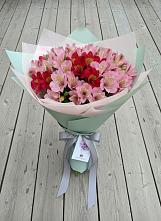 Букет цветов из:  Альстромерии в Решетниково