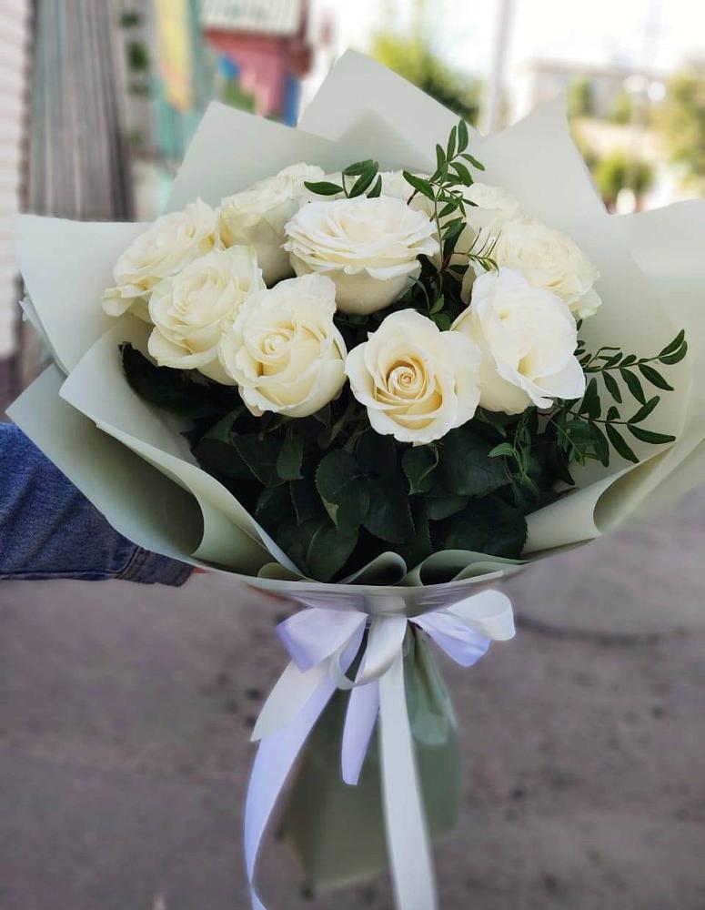 Букет Белые розы Проуд в Решетниково