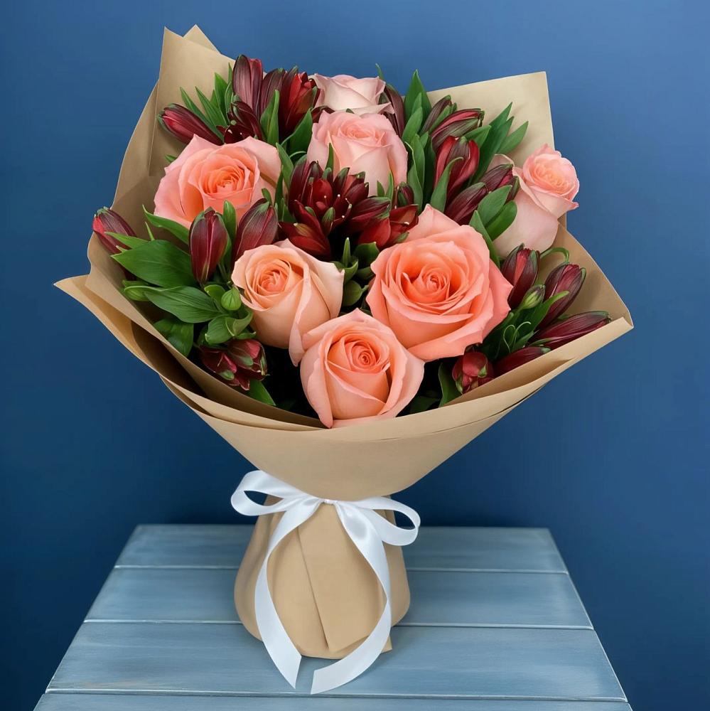 Букет цветов из: Розы и Альстромерии в Решетниково