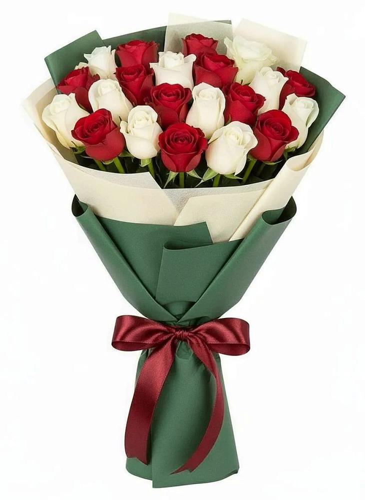 Букет Микс из красных и белых роз в Решетниково
