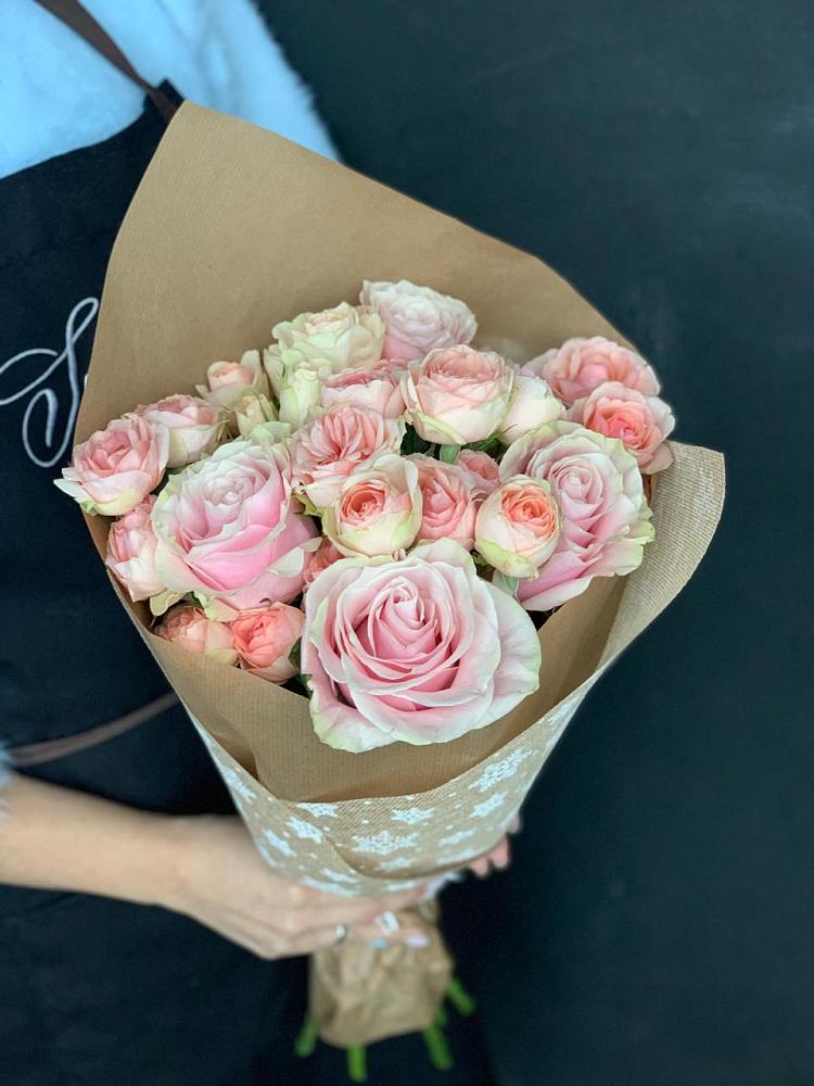 Букет цветов из: Хризантемы и Розы в Решетниково