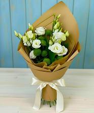 Букет цветов из:  Хризантемы и Лизиантусы в Решетниково