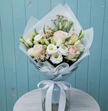 Букет цветов из:  Розы и Лизиантусы в Решетниково