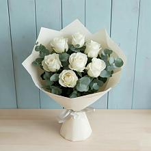 Букет Белые розы в Эвкалипте в Решетниково
