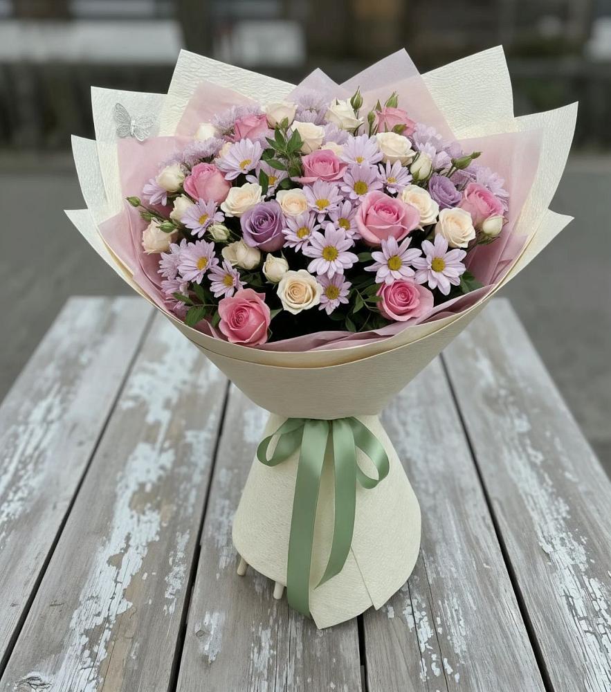 Букет цветов из: Розы и Хризантемы в Решетниково